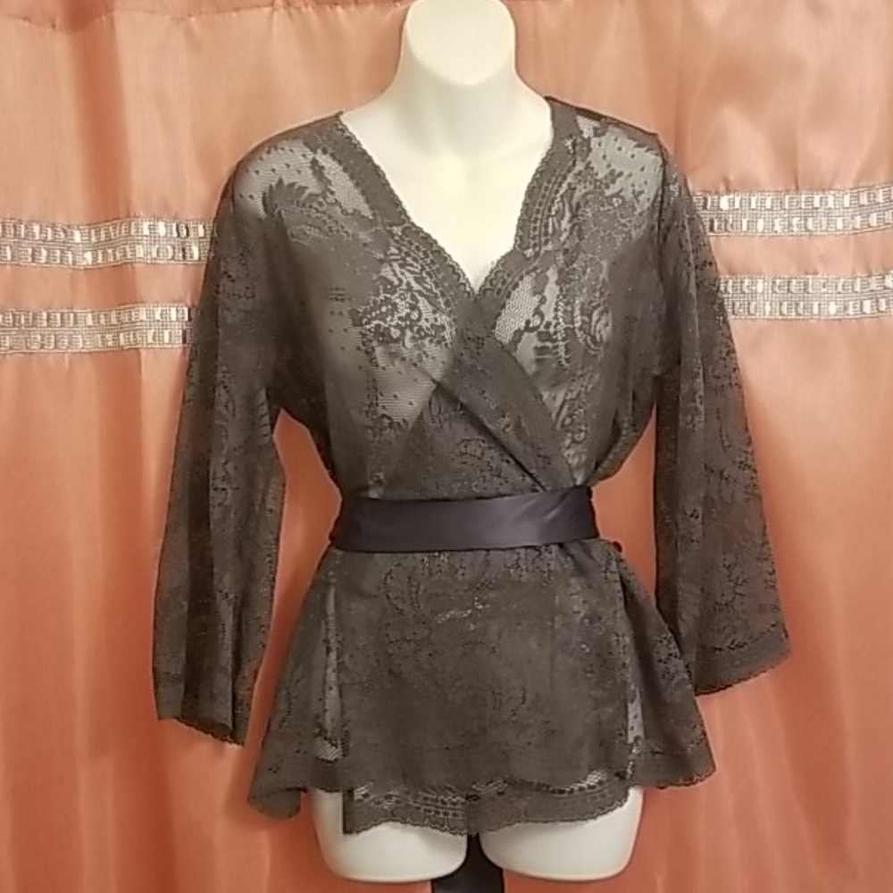New York & Co Versatile Kimono Top